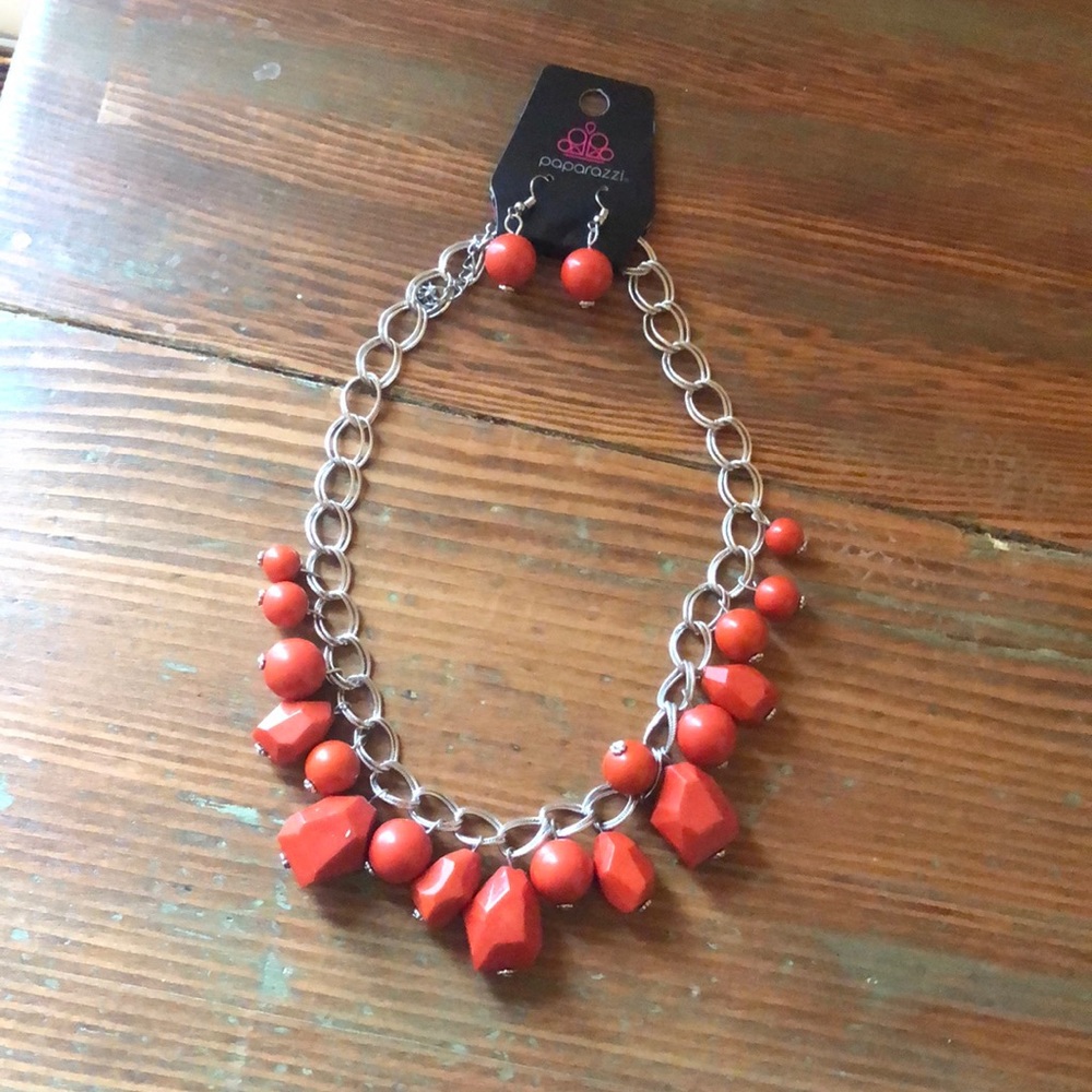 Necklace and earring set